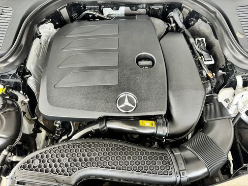 Used 2020 Mercedes-Benz GLC 300 4MATIC image 45