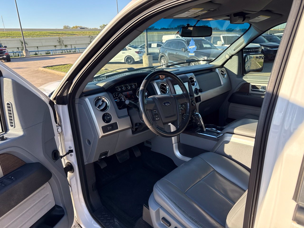 Used 2013 Ford F150 Lariat w/ Mid Equipment Group RWD image 20