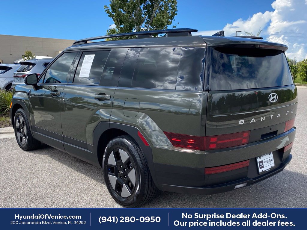 Certified 2025 Hyundai Santa Fe SEL FWD image 9