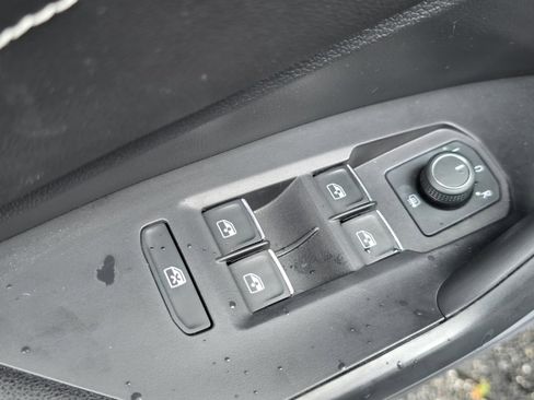 Used 2022 Volkswagen Jetta SEL FWD image 26