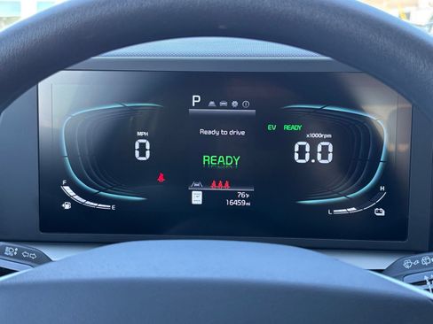 Used 2026 Kia Niro LX FWD image 40