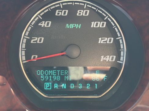 Used 2009 Buick Lucerne CX FWD image 2