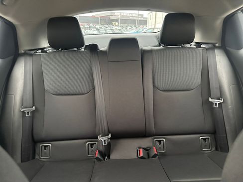 Used 2025 Toyota Prius LE image 36