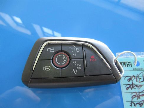 Used 2022 Chevrolet Corvette Stingray Premium Cpe w/ Z51 Performance Package image 21