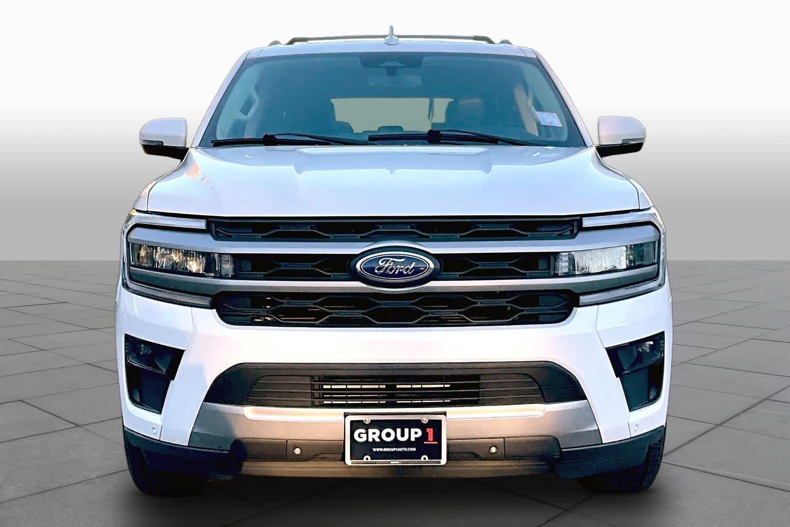 Used 2024 Ford Expedition Max XLT AWD/4WD image 4