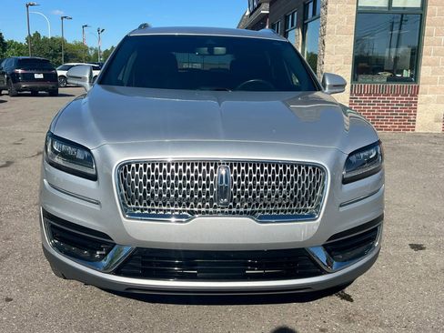 Used 2019 Lincoln Nautilus Select AWD/4WD image 3