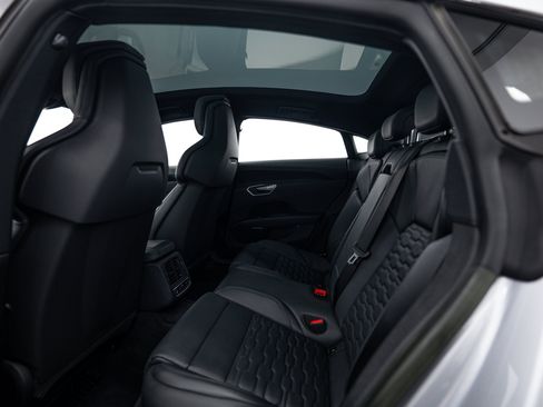Used 2022 Audi e-tron GT Prestige w/ Prestige Package AWD/4WD image 20