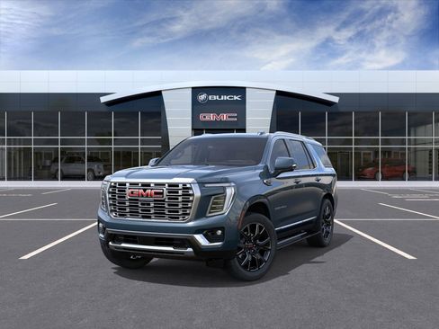 New 2026 GMC Yukon Denali w/ Sun & Power Step Package image 8