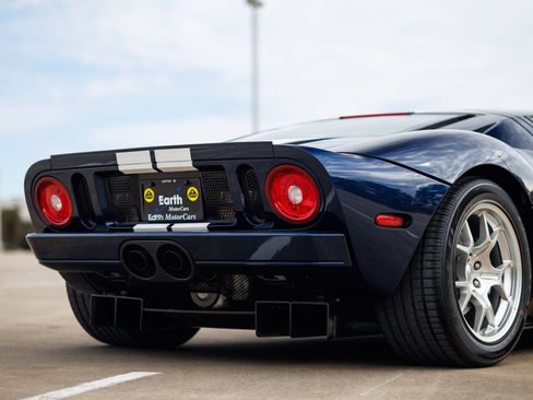 Used 2006 Ford GT 4 Option 1 OWNER FROM NEW image 27