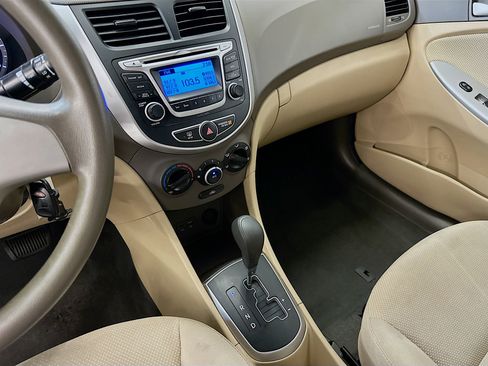 Used 2014 Hyundai Accent GLS FWD image 24