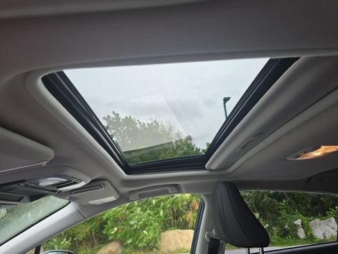 Certified 2024 Subaru Crosstrek 2.0i Premium AWD/4WD image 23