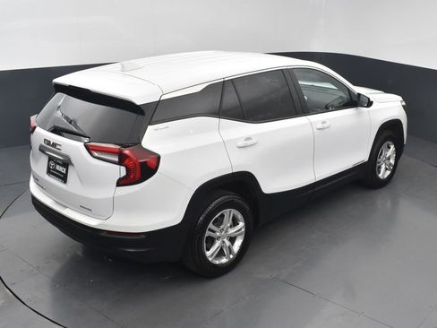 Used 2024 GMC Terrain SLE image 49