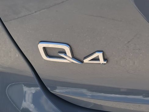 Used 2023 Audi Q4 e-tron Premium w/ Convenience Package RWD image 11