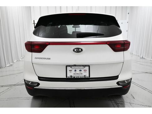 Used 2022 Kia Sportage LX AWD/4WD image 6