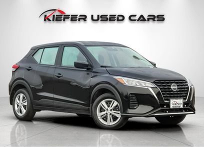 Used 2025 Nissan Kicks Play S