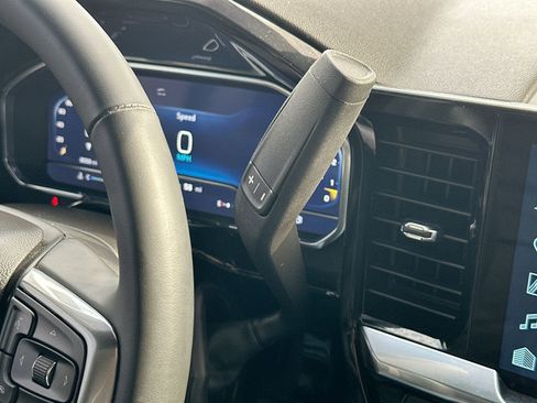 Used 2025 Chevrolet Silverado 2500 LTZ w/ LTZ Premium Package image 20