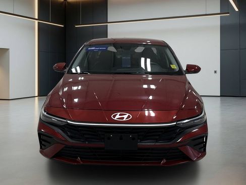 Certified 2024 Hyundai Elantra SEL FWD image 10