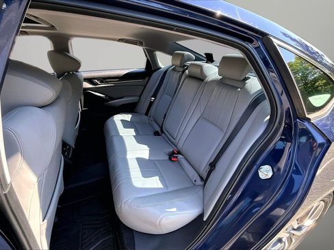 Used 2018 Honda Accord EX-L image 22