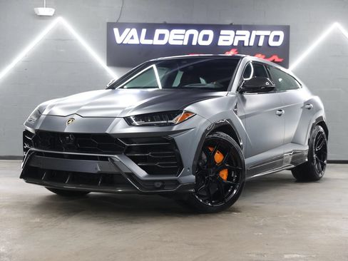 Used 2020 Lamborghini Urus AWD/4WD image 1