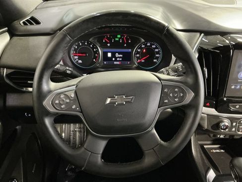 Used 2023 Chevrolet Traverse RS AWD/4WD image 17