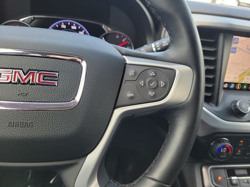 Used 2023 GMC Acadia SLT FWD image 22