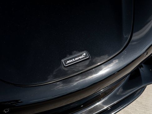 Used 2024 McLaren 750S RWD image 35