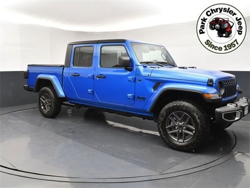 New 2025 Jeep Gladiator Sport image 1