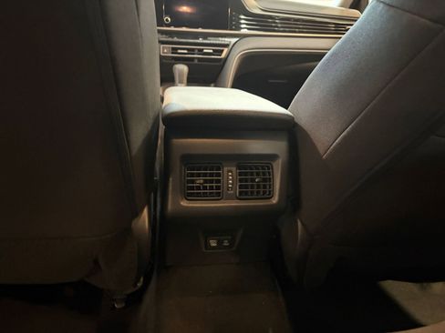 Used 2025 Toyota Camry LE image 23