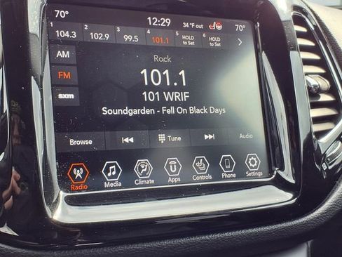 Used 2020 Jeep Compass Limited image 11