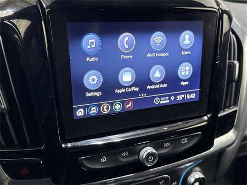 Used 2023 Chevrolet Traverse LT image 18