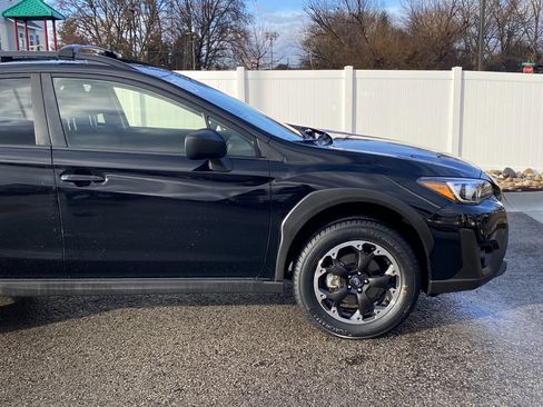Used 2023 Subaru Crosstrek 2.0i image 8