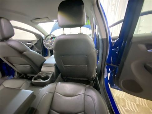 Used 2018 Chevrolet Volt LT w/ LT Driver Confidence Package image 42