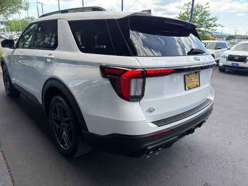 Certified 2025 Ford Explorer ST AWD/4WD image 14