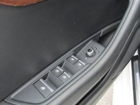 Used 2022 Audi A5 2.0T Premium image 21