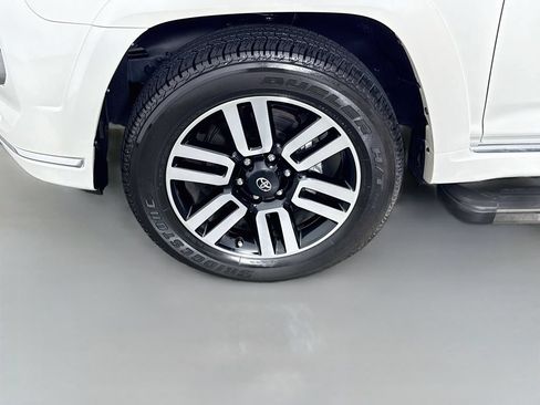 Used 2023 Toyota 4Runner Limited AWD/4WD image 20