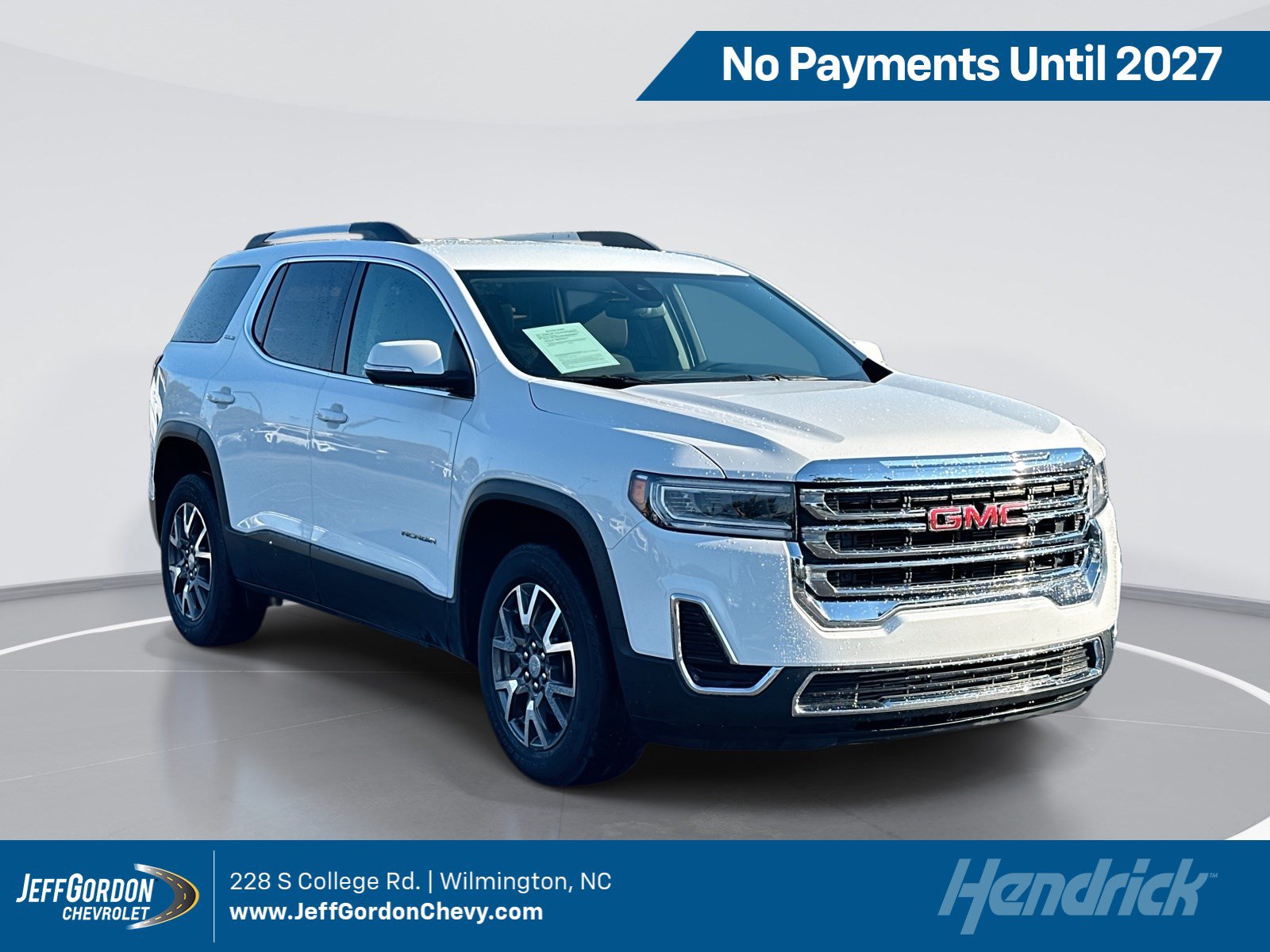 Used 2023 GMC Acadia SLE w/ Driver Convenience Package FWD image 1