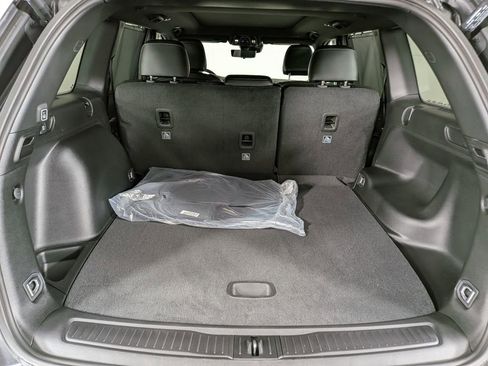 New 2025 Jeep Grand Cherokee Limited w/ Luxury Tech Group II image 10