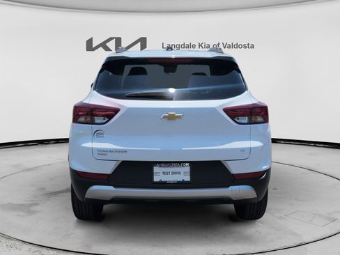 Used 2025 Chevrolet TrailBlazer LT AWD/4WD image 8