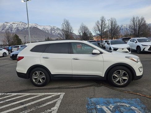 Used 2014 Hyundai Santa Fe GLS image 9
