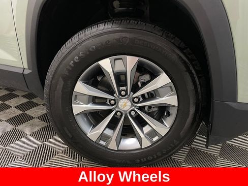 Used 2025 Chevrolet Equinox LT w/ Convenience Package II FWD image 47