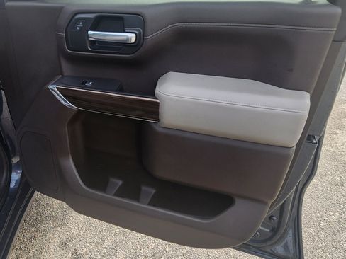 Used 2021 Chevrolet Silverado 1500 LT image 17