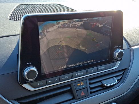 Used 2023 Nissan Altima 2.5 SR image 17