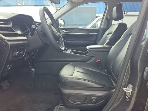 Used 2022 Jeep Grand Cherokee Limited 4xe AWD/4WD image 6