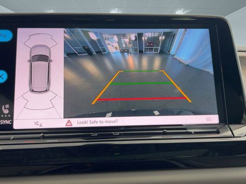 New 2026 Volkswagen Atlas SE image 25