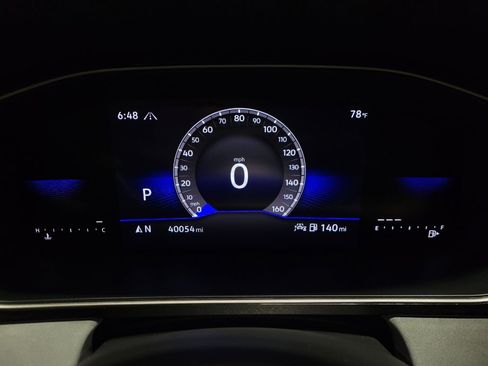 Used 2025 Volkswagen Jetta SE FWD image 23