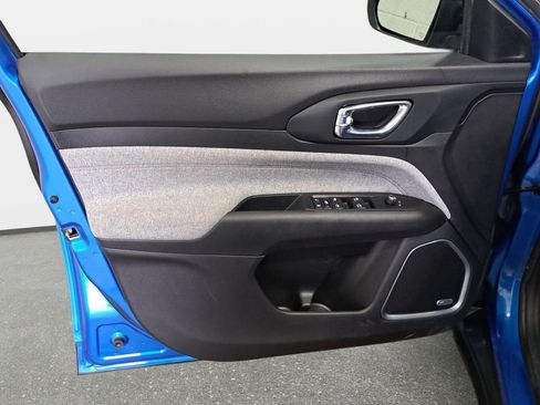 Certified 2022 Jeep Compass Latitude w/ Sun and Sound Group image 27