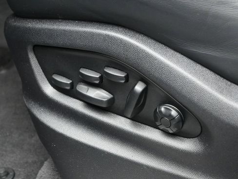 Certified 2024 Porsche Cayenne S image 14