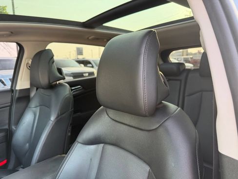 Certified 2025 Kia Sportage EX w/ Premium Package AWD/4WD image 12