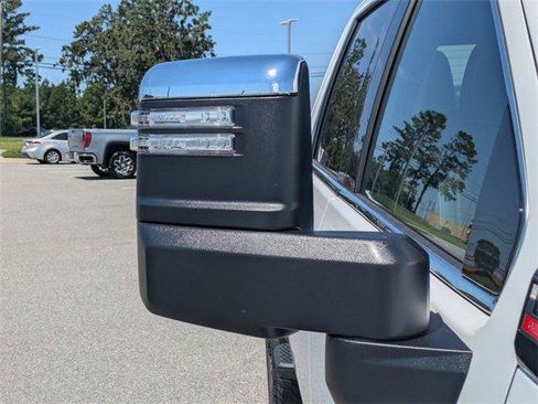 New 2025 GMC Sierra 2500 Denali w/ Denali Reserve Package image 14