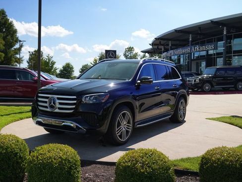 Certified 2026 Mercedes-Benz GLS 450 4MATIC image 3
